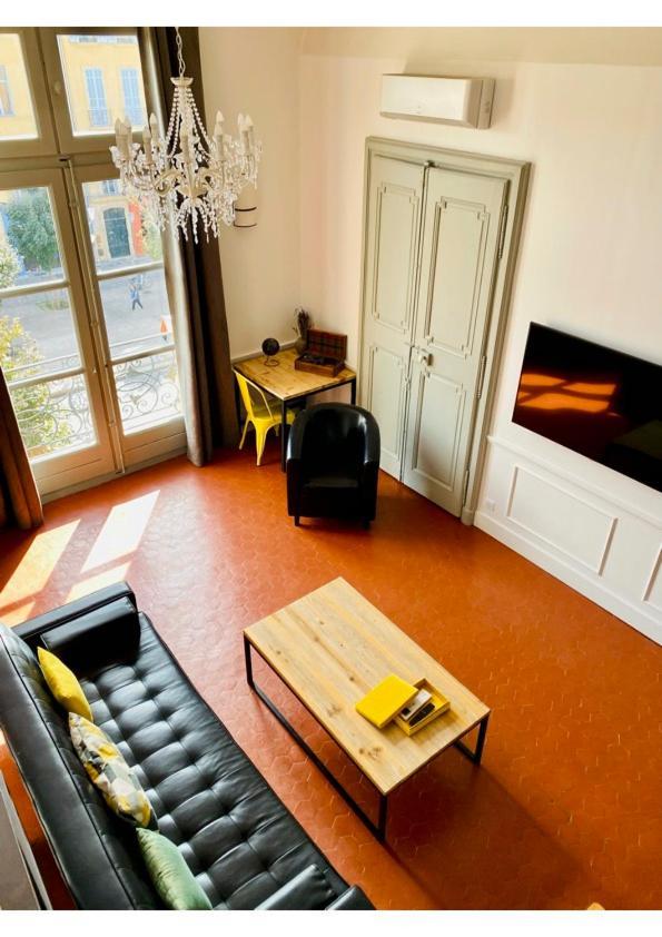 Les Suites Du Cours & Spa Aix-en-Provence Exteriör bild
