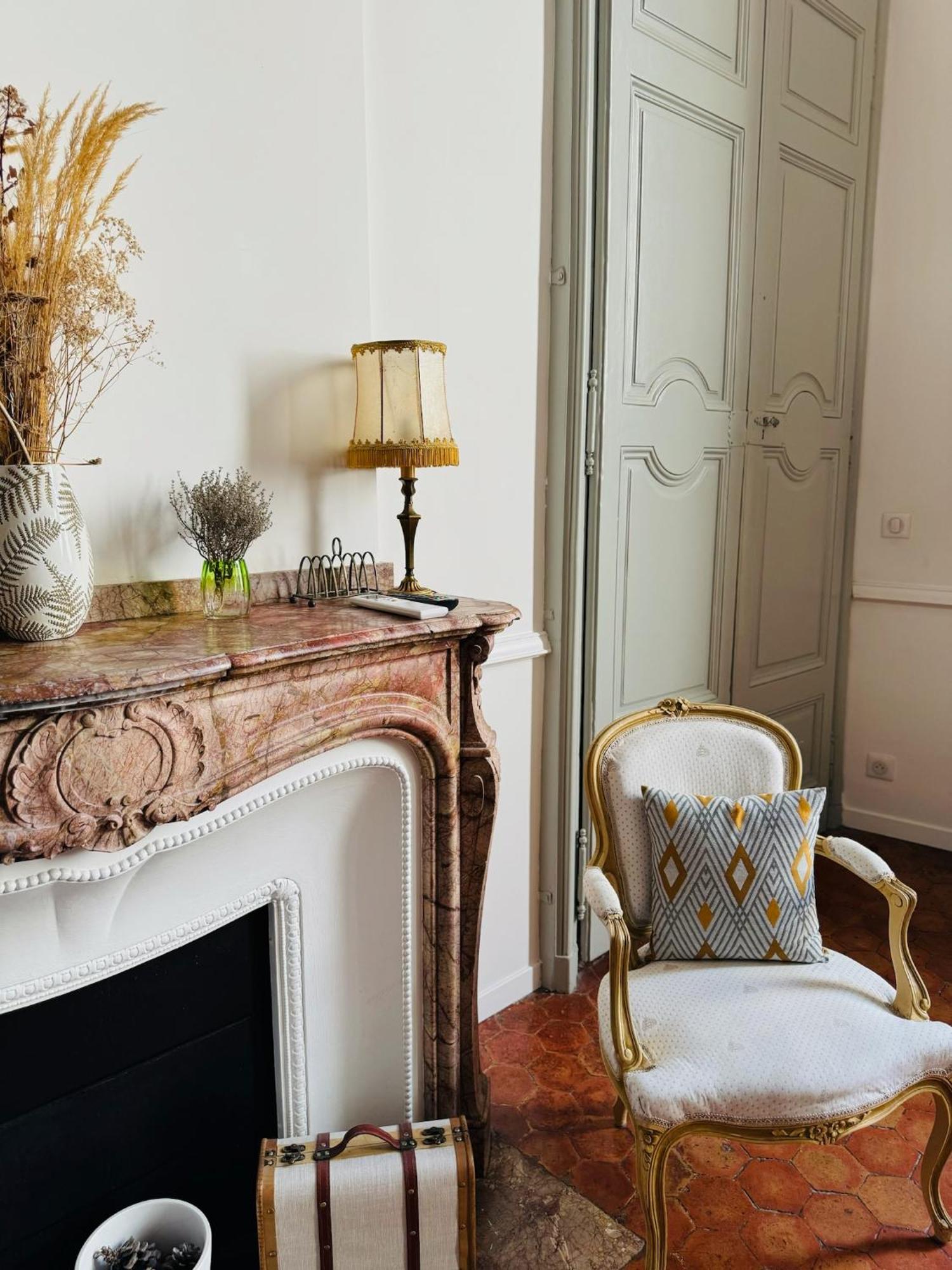 Les Suites Du Cours & Spa Aix-en-Provence Exteriör bild